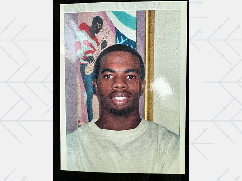 An older selfie photo of Julian Nelson before his stroke pre-2005
