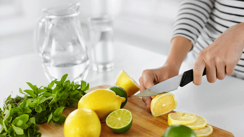 https://www.heart.org/-/media/AHA/Recipe/Article-Images/cutting_fruit_water.png