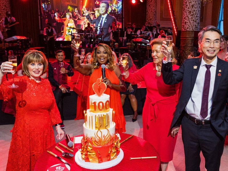 From left, American Heart Association CEO Nancy Brown, TV personality and event emcee Star Jones, AHA Chairperson of the Board Marsha Jones and 2023-24 President Joseph Wu cheer the association’s Centennial Monday night at the Bold Hearts Celebration at the Drake Hotel in Chicago, where the AHA was founded. (American Heart Association photos )