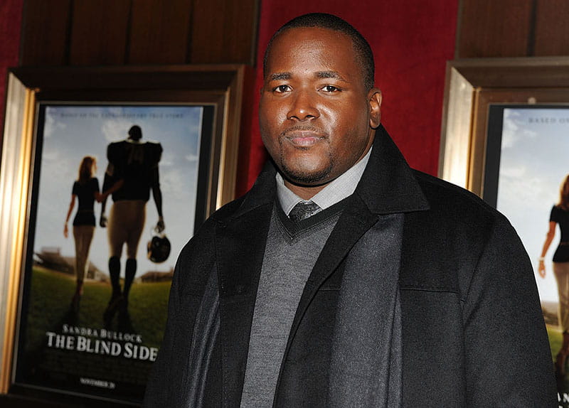 How Tall Is Quinton Aaron