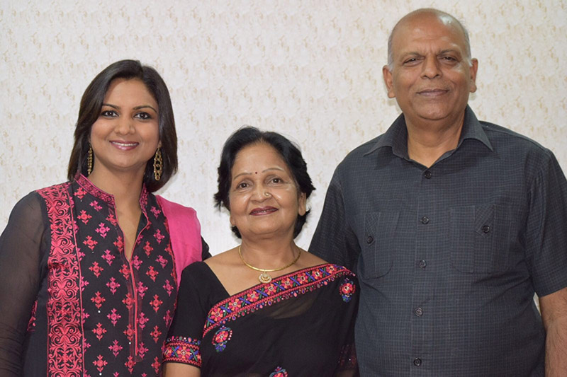 Dr. Dipika Aggarwal (left) with her parents, Nirmal and Bhushan Aggarwal. (Photo courtesy of Dr. Dipika Aggarwal)