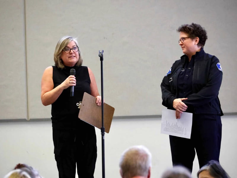 Suzanne Monson (left) and Shoreline Fire Department community educator Michelle Pidduck leading a free event on how to give CPR and use an AED. (Photo courtesy of Kristi Lin)