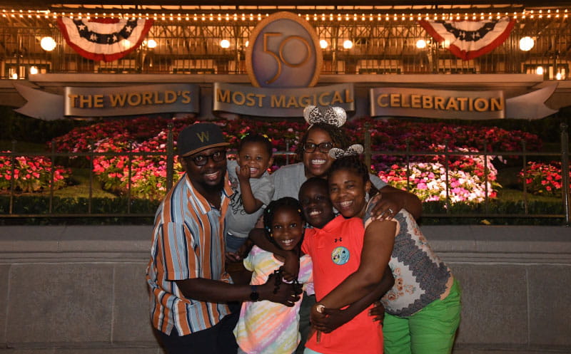 Erin Adelekun with family, clockwise from left: Mayowa, Adenike, Erin, Mary Adelekun (Olu and Marvelous' mom), Olu and Marvelous. (Photo courtesy of Erin Adelekun)