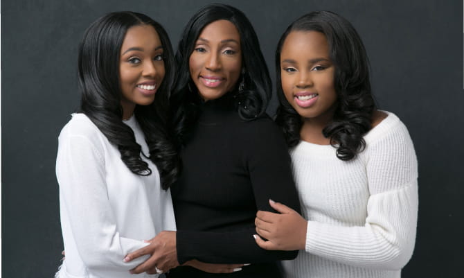 Doris Washington with her daughters Stephanie (left) and Sydnie. (Photo courtesy of Doris Washington)